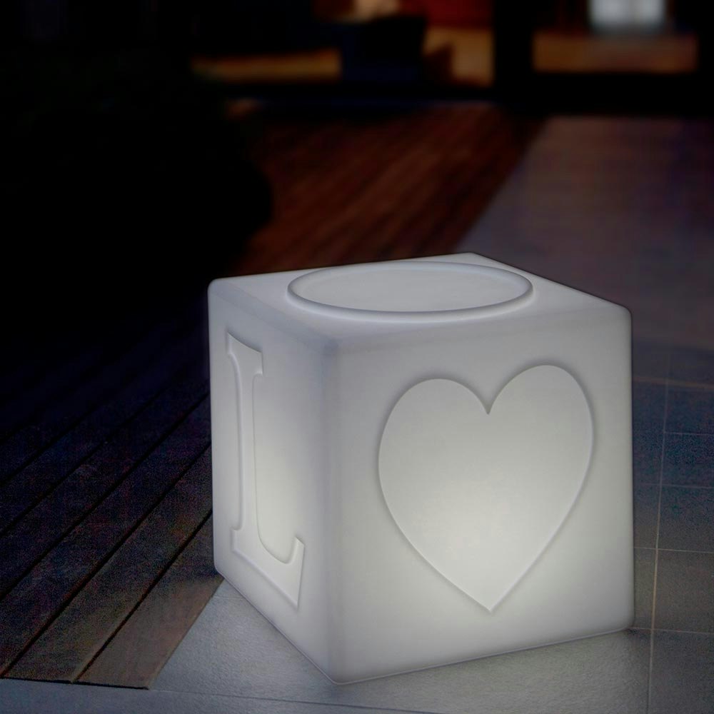 Cube lumineux LED flottant The Love 1