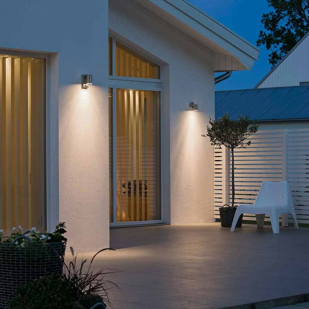 Modena outdoor wall light with motion detector stainless steel, clear glass, reflector 2
                                                                        