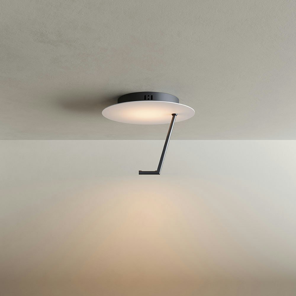 s.luce Hook LED Wand- und Deckenlampe 1