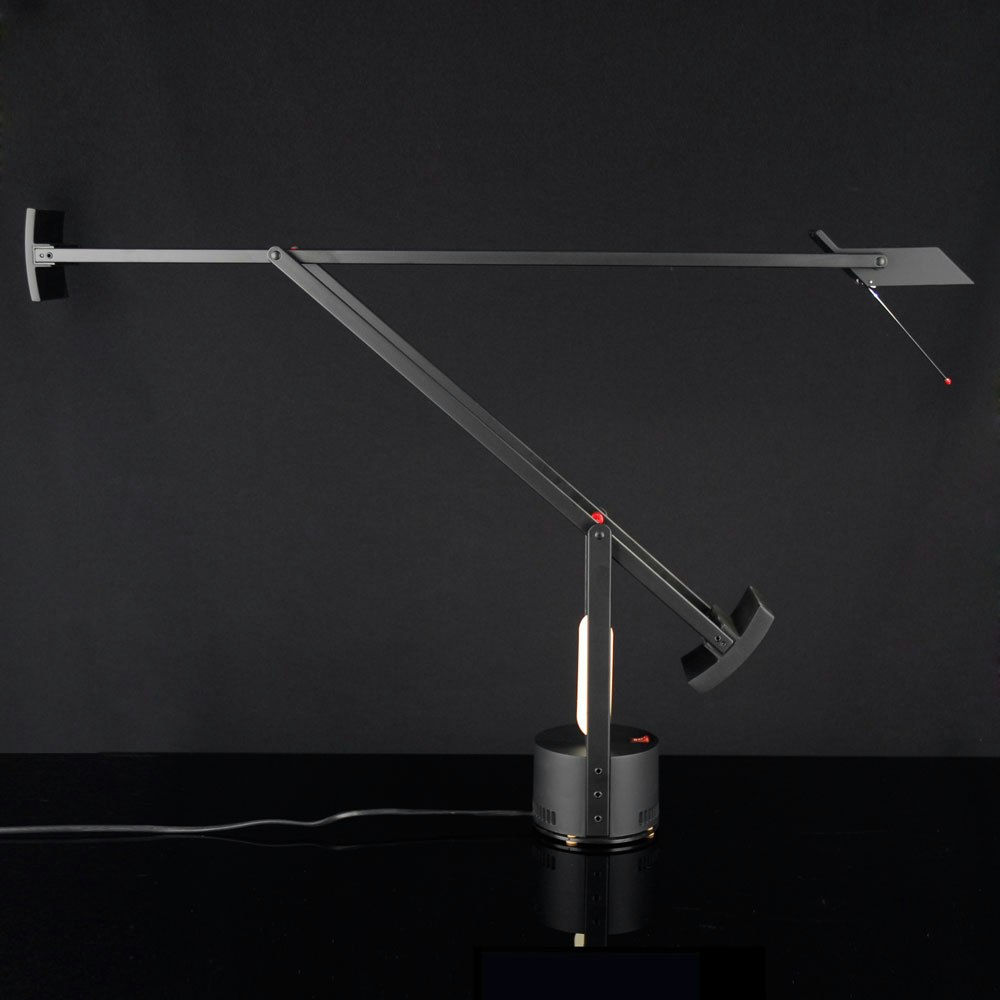 Artemide Tizio 50 LED Schreibtischlampe Schwarz zoom thumbnail 1