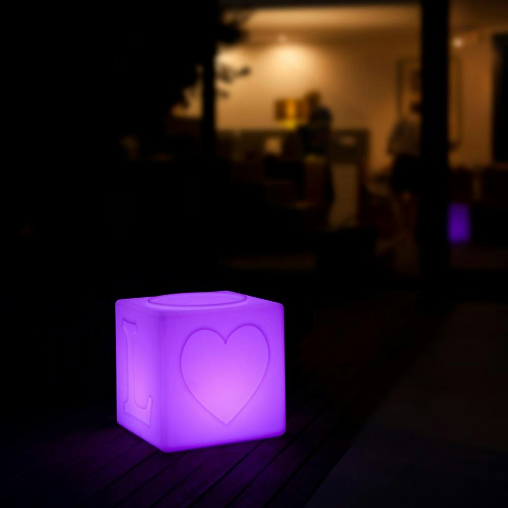 Schwimmfähiger Akku-LED-Lichtwürfel The Love thumbnail 4
