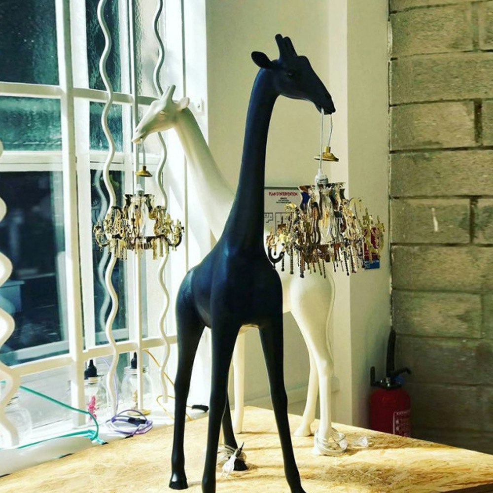 Qeeboo Giraffe in Love XS Stehleuchte 100cm 2
                                                                        