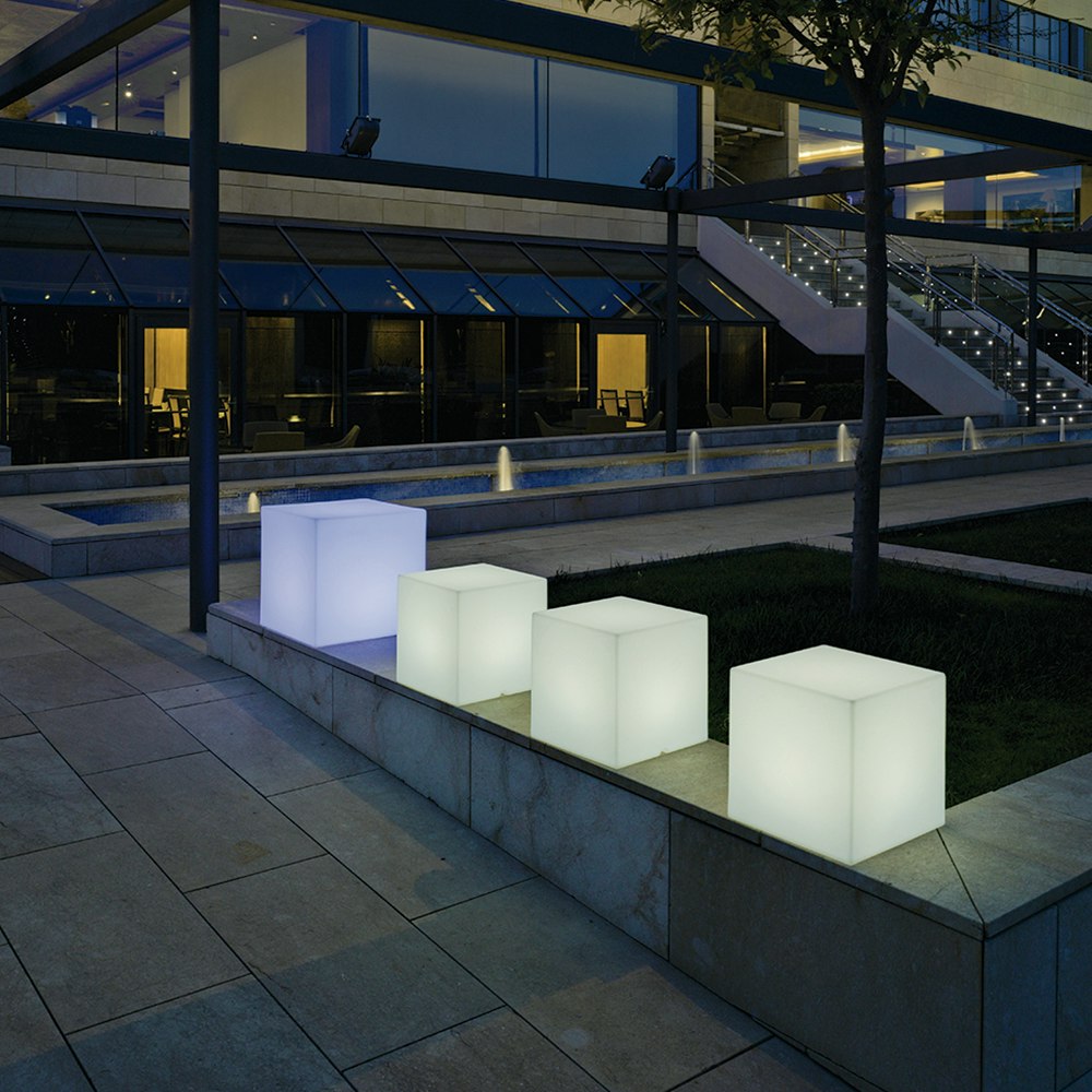 Cuby LED-Dekoleuchte mit Akku und Solar zoom thumbnail 1