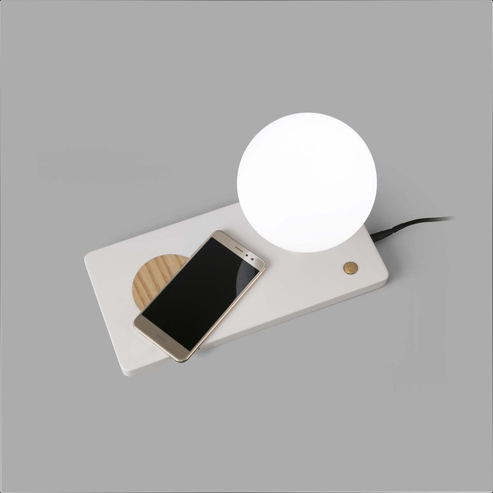 S.Luce LED Glas Tischlampe NIKO mit induktiver Handy Ladestation