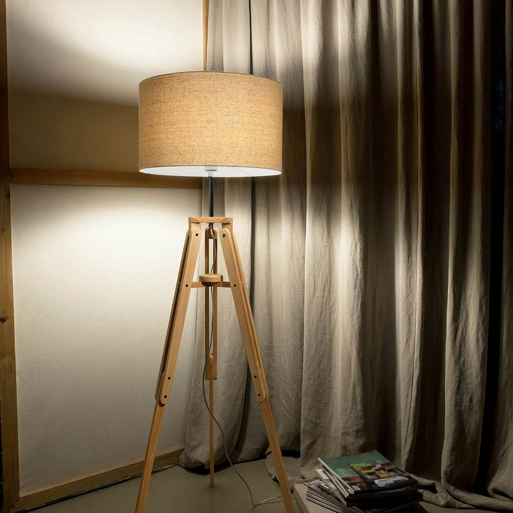 Stehlampe aus Holz