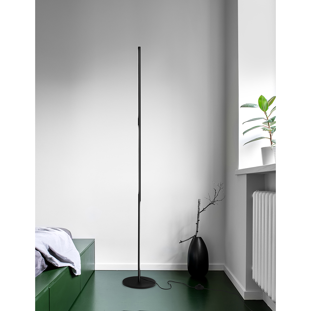 S.Luce Nova Luce Handy LED Stehlampe 171cm Schwarz