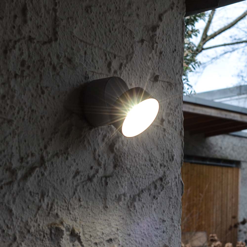 S.Luce Trumpet L 90° schwenkbare LED-Außenwandleuchte IP54 Anthrazit