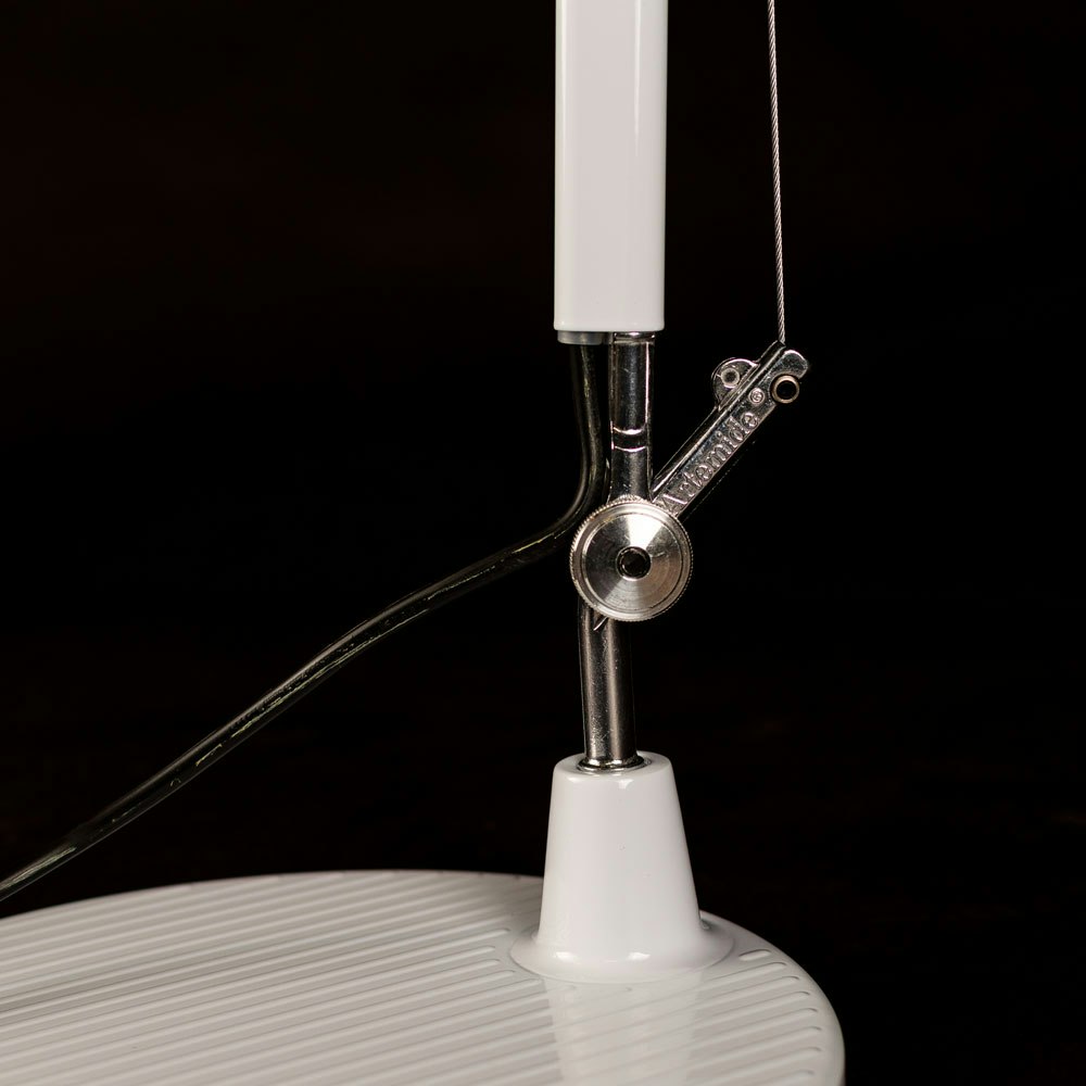 Artemide Tolomeo Tavolo Tischleuchte mit LED-Leuchtmittel Dimmbar 2
                                                                        